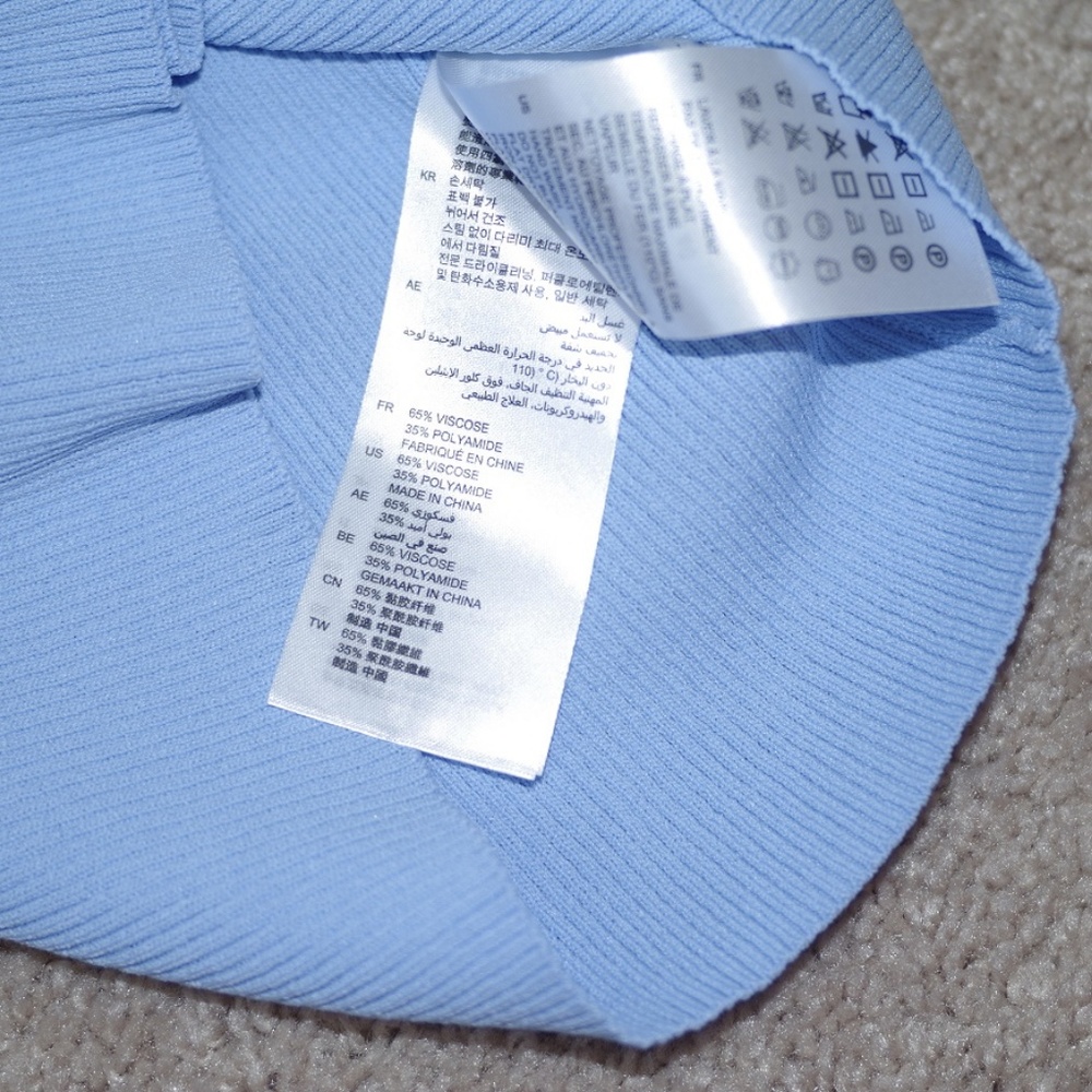 Sandro Sweater Top with Round Detail 1/2 XS S NEW - Picture 9 of 10